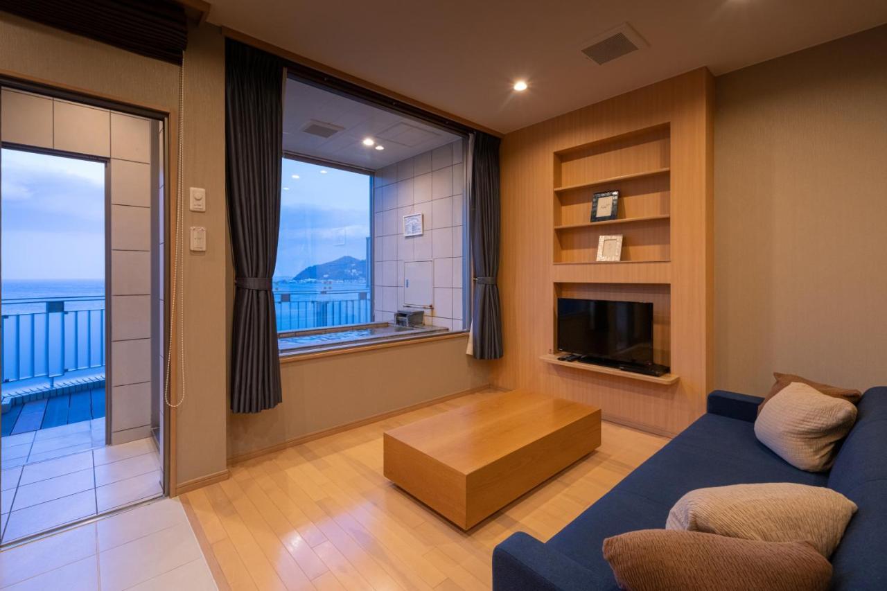 Auberge Fontaine Bleau Atami Atami  Exterior photo
